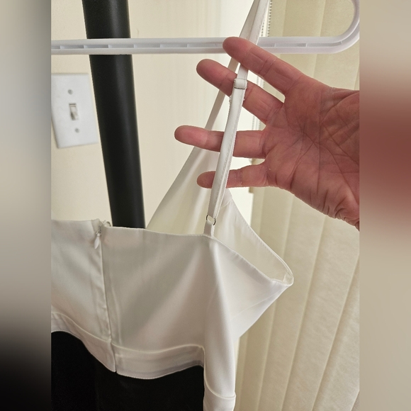 NWOT Fashion Nova Romper - Picture 6 of 6